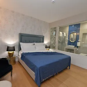 The Duke Luxury Split