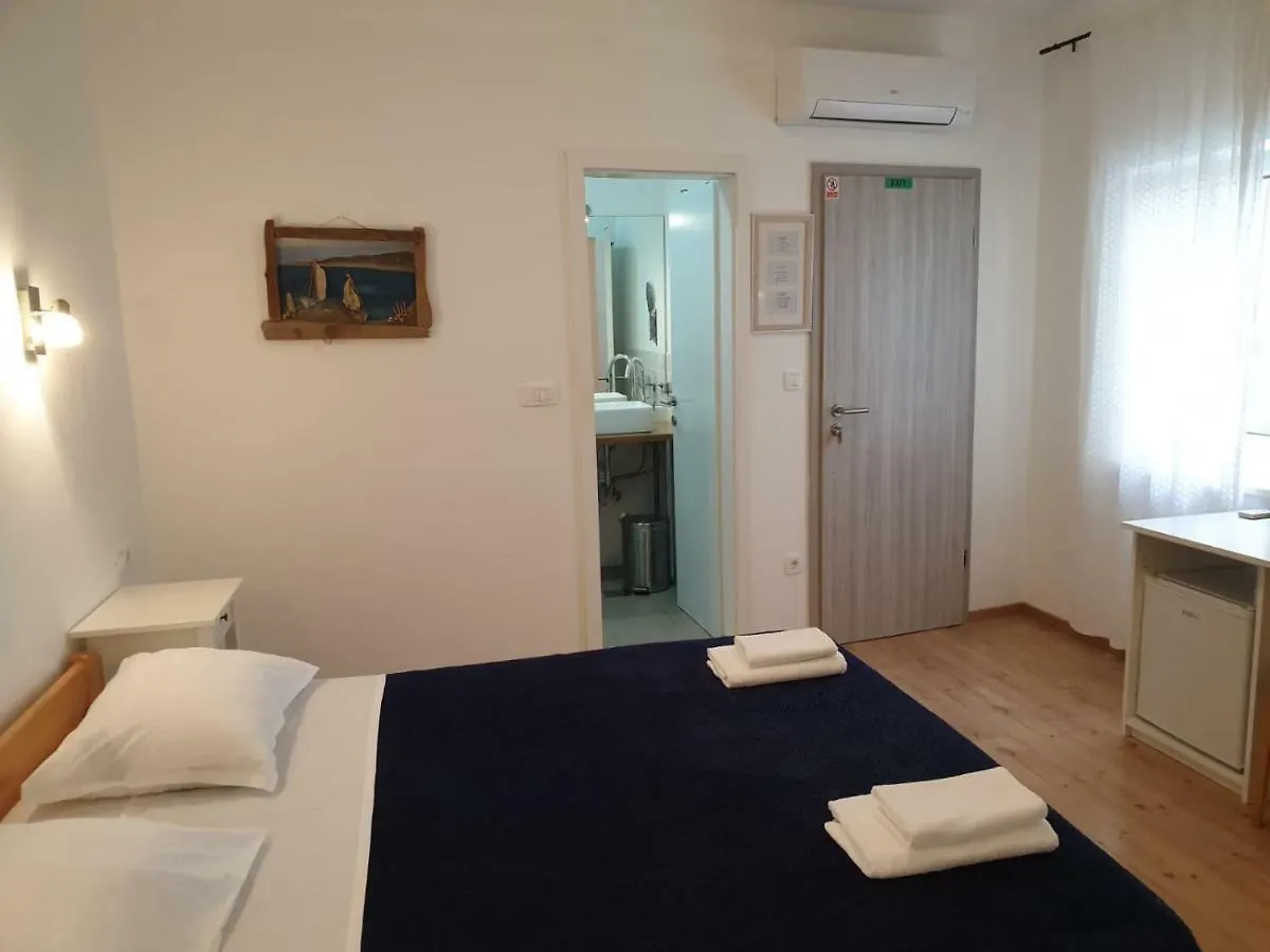 *** Bed and breakfast Golden B&B Split Croacia